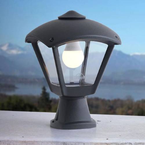 Fumagalli outdoor boundary light model T24 DARIO for garden and outdoor areas in Qatar